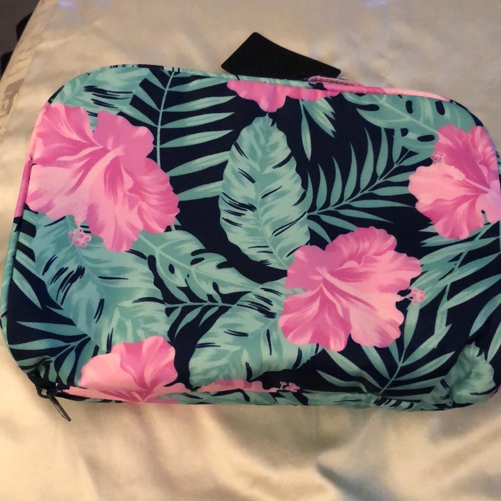 Hurley 100% Polyester Obsidian & Tropical Flower Zip Around Cosmetic Bag OS NWT - Picture 8 of 16